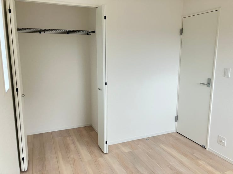 2階 北東側洋室