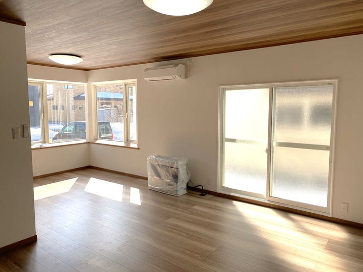 R8年2月、エアコン・ストーブ設置!!!