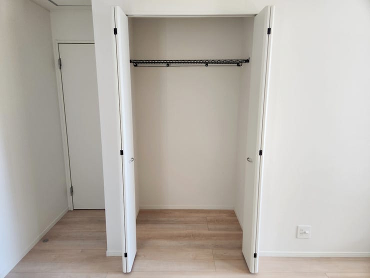 室内(2025年9月)撮影
◎本日案内可能◎
衣類だけでなく大切な小物類や雑貨類もたっぷり収納可能!