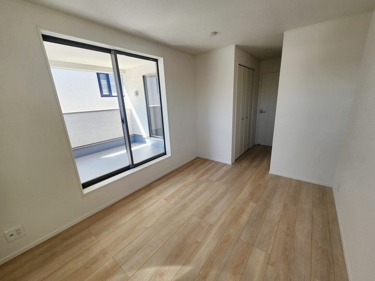 室内(2025年9月)撮影
◎本日案内可能◎
自然素材ならではの豊かな表情が毎日の暮らしに安心と安らぎを与えてくれます。