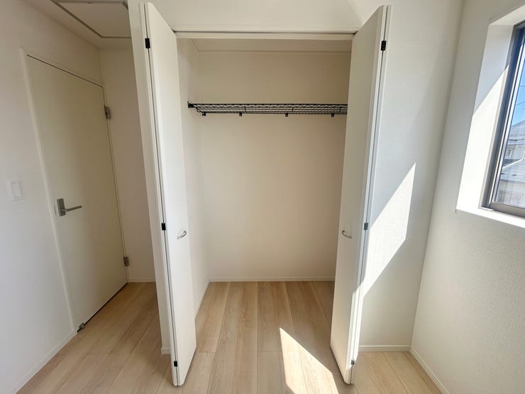 室内(2025年9月)撮影
◎本日案内可能◎
全居室収納付き!すっきりとした住空間で快適に過ごせますね♪