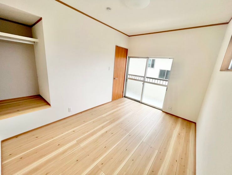 ドアがない見せる収納がオシャレ◎