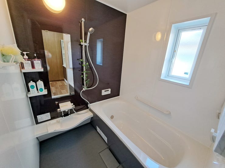 室内(2025年8月)撮影
◎本日案内可能◎
1坪タイプの浴室♪ゆったり足を伸ばしてリラックスできそうです◎