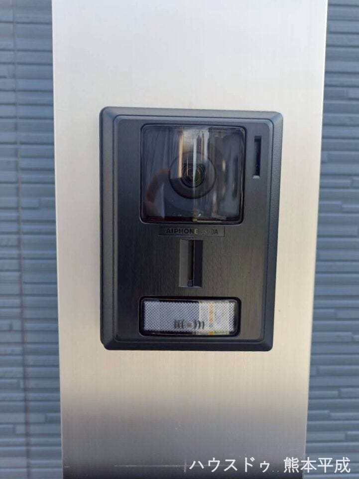 TVモニタ付きのインターホンで夜間でも安心です