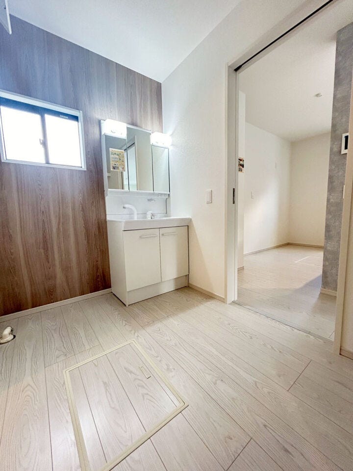 カウンターキッチン♪省エネ給湯器♪ウォークインクローゼット♪春日市惣利の新築一戸建て♪