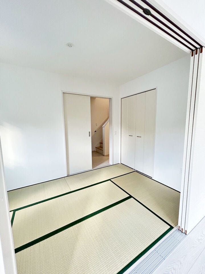 カウンターキッチン♪省エネ給湯器♪ウォークインクローゼット♪春日市惣利の新築一戸建て♪