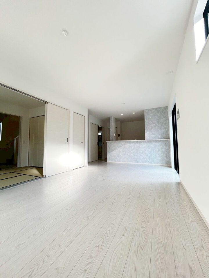 カウンターキッチン♪省エネ給湯器♪ウォークインクローゼット♪春日市惣利の新築一戸建て♪