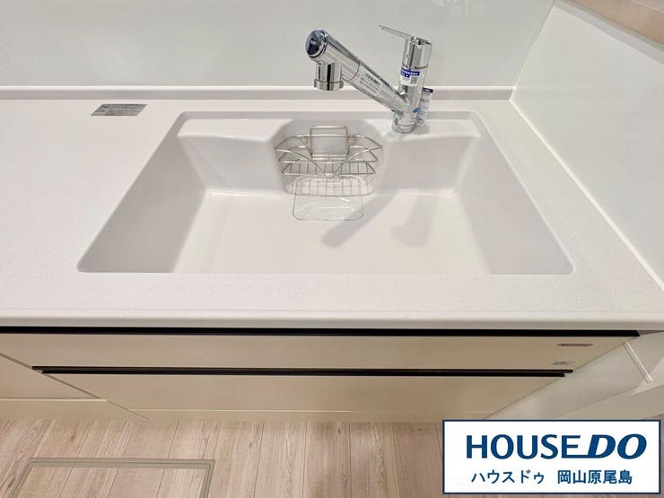 清潔感のあるシンクで毎日のお料理スペースを快適に♪