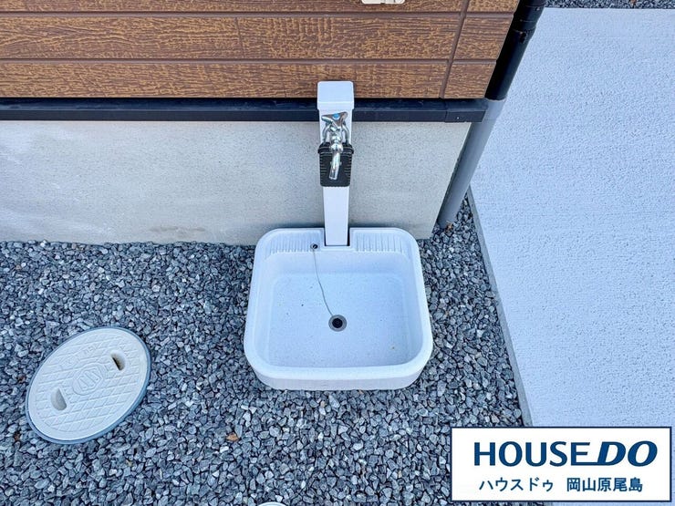 洗車時にも活躍してくれそうな、嬉しい立水栓も完備!