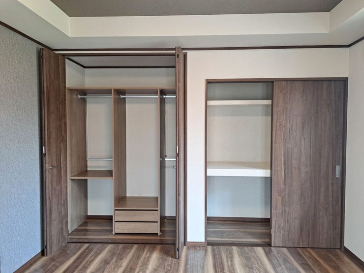 室内(2025年8月)撮影
◎本日案内可能◎
様々な用途でお使いいただける便利な収納付きのお部屋!