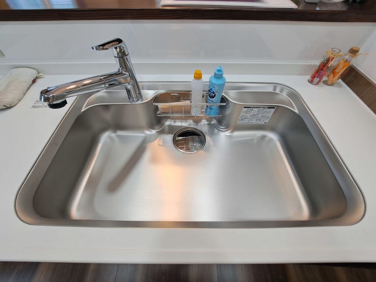 室内(2025年8月)撮影
◎本日案内可能◎
大きなお鍋も洗いやすい構造のキッチンシンク◎