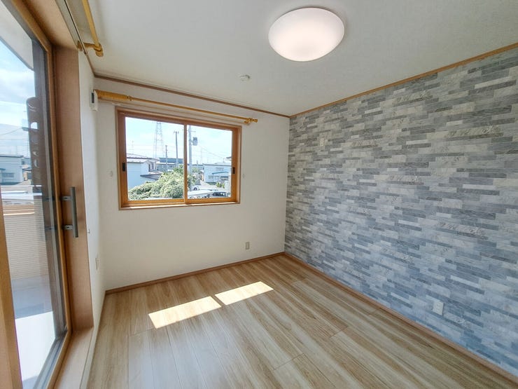 室内(2025年8月)撮影
◎本日案内可能◎
2面採光のお部屋は光が入り、風通しも良好です♪