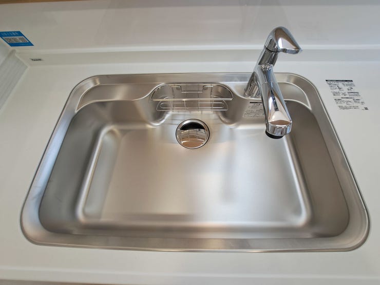 室内(2025年8月)撮影
◎本日案内可能◎
広めの間口のキッチンシンク◎お鍋を洗う時も便利です!