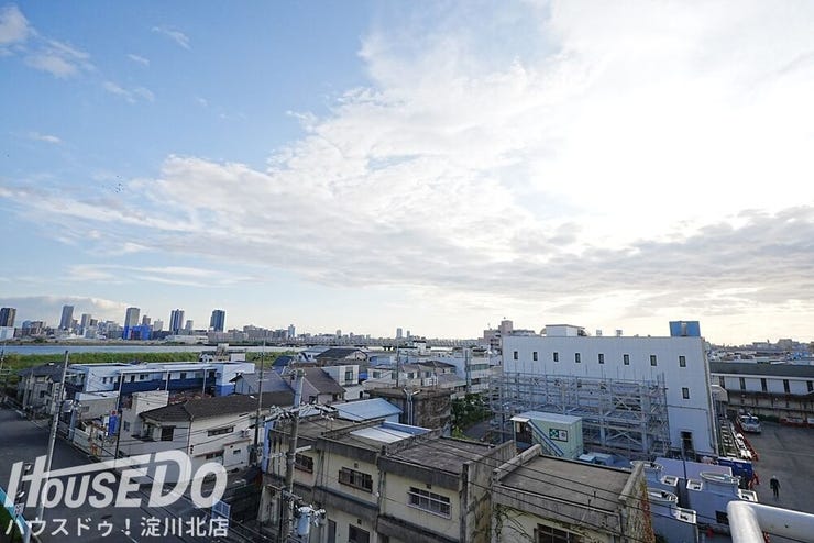 ■■本日内覧可能■■
十三駅も利用可能♪
2025年8月全面リフォーム(キッチン新調・全室クロス・フローリング貼替)
11階建て5階部分(南西側の角住戸)
お気軽にお問い合わせください♪