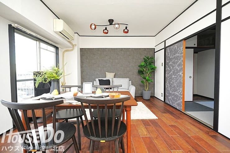 ■■本日内覧可能■■
十三駅も利用可能♪
2025年8月全面リフォーム(キッチン新調・全室クロス・フローリング貼替)
11階建て5階部分(南西側の角住戸)
お気軽にお問い合わせください♪