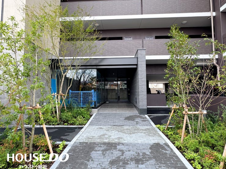 洗練されたデザインが際立つ外観。新生活を誇らしく始められます。