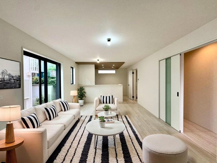 【kitchen】折下げ天井により空間にメリハリが生まれ、開放感と落ち着きが共存します。