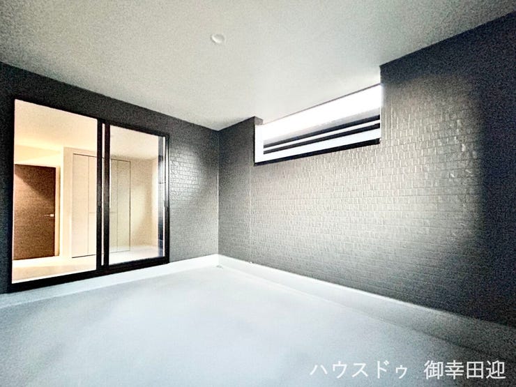 ■□■空の下の開放的な特等席■□■日光浴や読書、外の空気を感じながらリフレッシュ。暮らしを豊かにする、もう一つの心地よい空間です