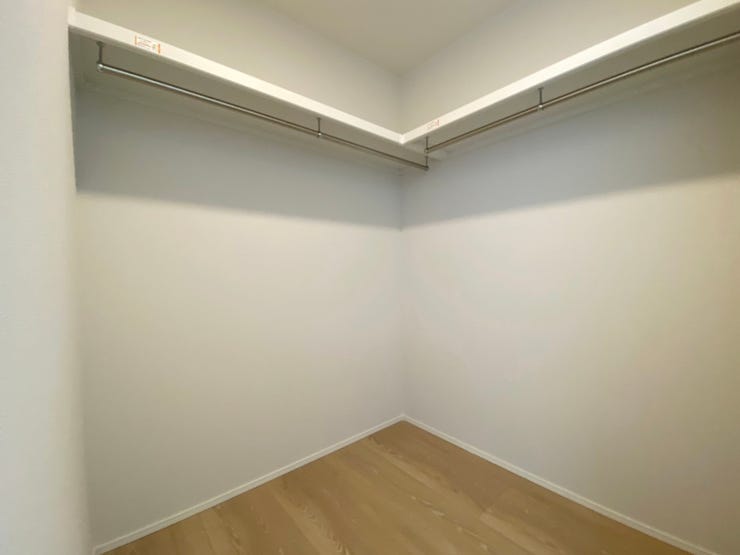 室内(2025年9月)撮影
◎本日案内可能◎
たっぷりの収納力を備えたウォークインクロゼットで住空間もスッキリ♪