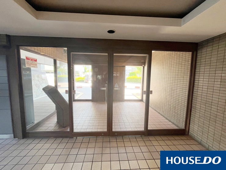 【エントランス】