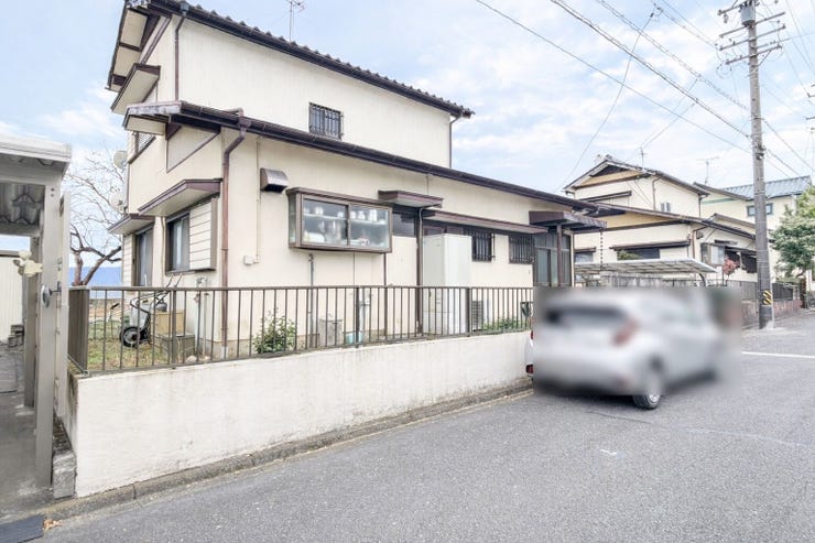 【外観】
■解体更地渡し
■間口が約17.0mありますので、建築プランが広がります♪
※画像はAI加工により採光を加えています。