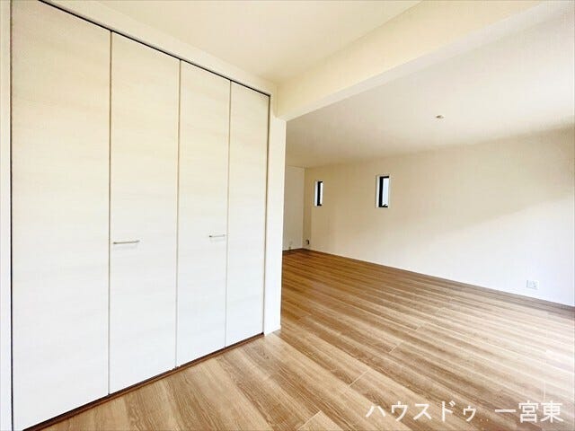 【フリースペース】使い方が自由なフリースペースは、書斎や趣味の空間、お子様の遊び場など、住まう方のアイデア次第で広がる柔軟な空間です。