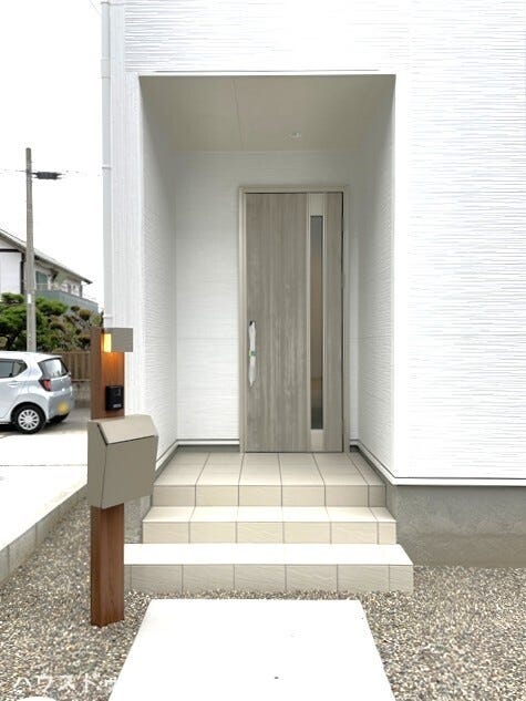 雨が降っても濡れない玄関ポーチ。