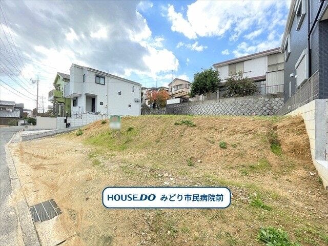 名鉄名古屋本線/有松駅まで徒歩18分
・有松小学校まで徒歩16分(約1250m)
・有松中学校まで徒歩18分(約1380m)