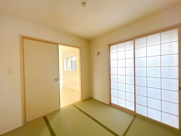 和室も日当たりが良く、明るい空間となっております。