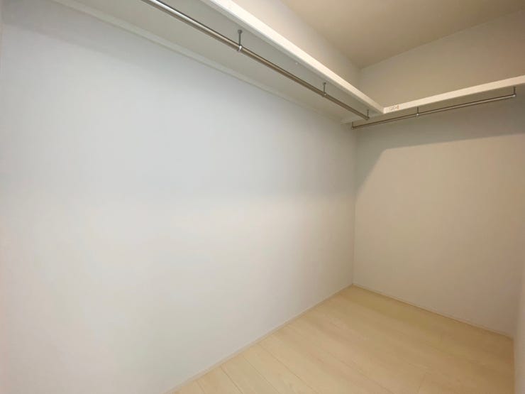 室内(2025年9月)撮影
◎本日案内可能◎
かさばる衣類や雑貨類もたっぷりと収納できます!