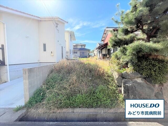 【外観】
【諸の木エリア】建築条件なしの売土地になります。
名古屋市桜通線/徳重駅まで徒歩29分
名古屋市立鳴海東部小学校まで徒歩20分(約1540m)
名古屋市立扇台中学校まで徒歩25分(約1930m)