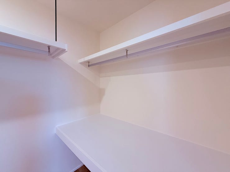 ◇主寝室のウオークインクローゼットは広めなので沢山の洋服が収納できます(^^)/