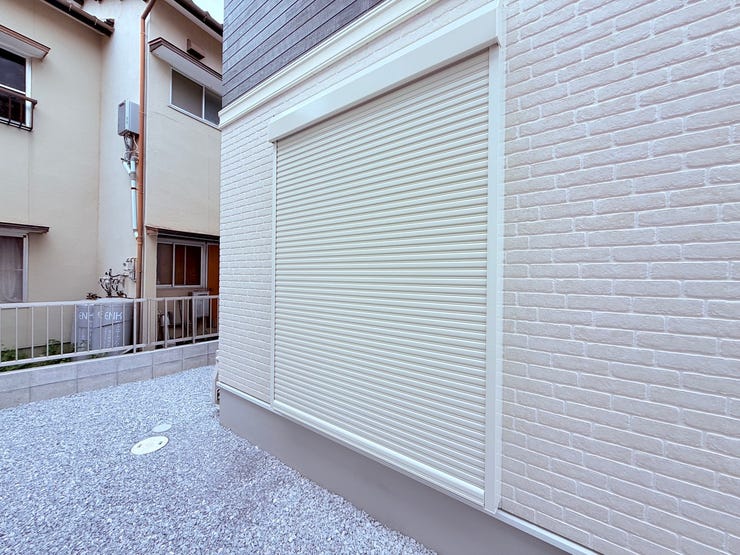 ◇シャッター雨戸付きで台風が来ても安心♪