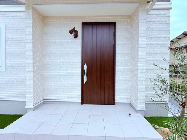 ◇外観から見たお洒落な玄関♪