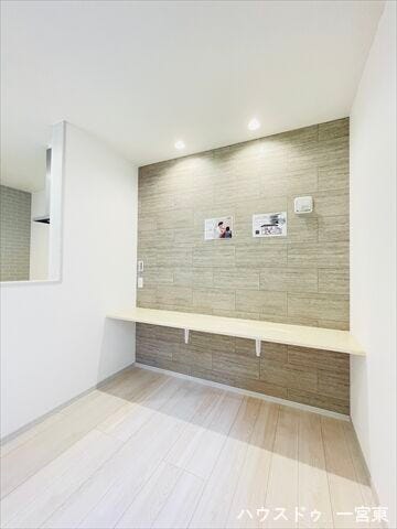 【スタディスペース】親子で一緒に利用したり、家事の合間に家計簿やレシピを書いたり、家族で多目的に使えます。