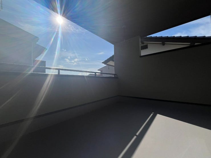 広々としたインナーバルコニーです。