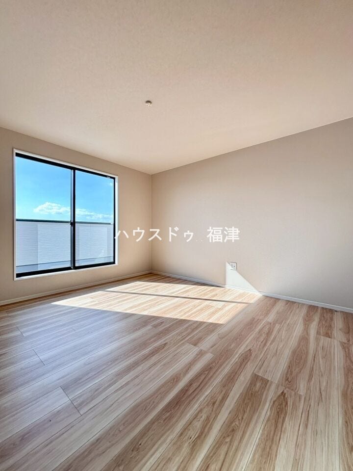 各部屋に適切な量の収納を確保しているので、
急な来客があっても慌てることがありません。
《福岡市東区名島4丁目 新築戸建て》