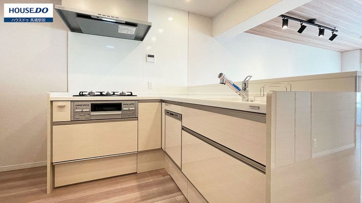 使いやすいL字型キッチン