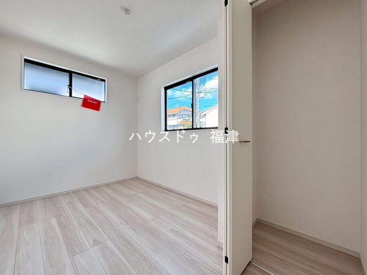 各部屋に適切な量の収納を確保しているので、
急な来客があっても慌てることがありません。
《福岡市東区名島4丁目 新築戸建て》