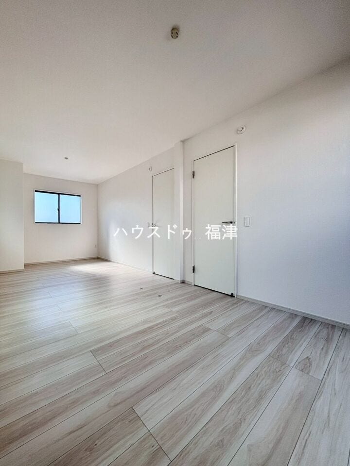 壁を設ければ2部屋にすることが出来ます♪
《福岡市東区名島4丁目 新築戸建て》