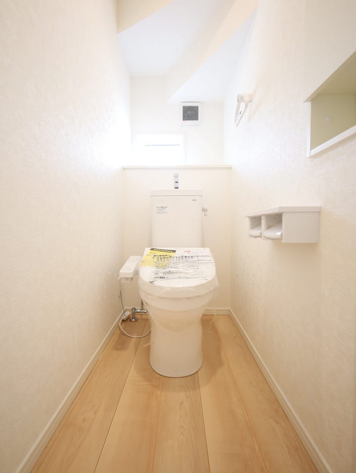 1F・2Fの両方にトイレがあり、忙しい朝もスムーズに。快適で使いやすい住まいを実現!