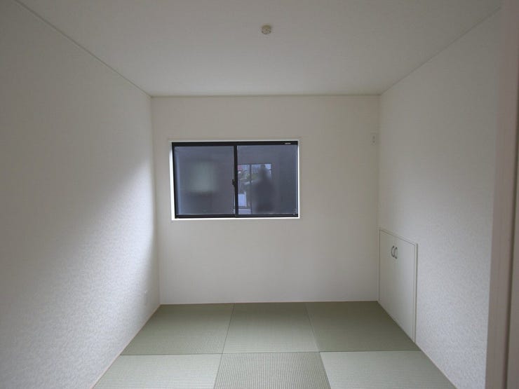 1F 和室4.5帖
お子様のプレイスペース、家事スペース・・・活用方法様々♪