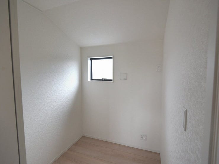 テレワークルーム
仕事部屋、書斎、収納部屋・・・活用方法様々♪