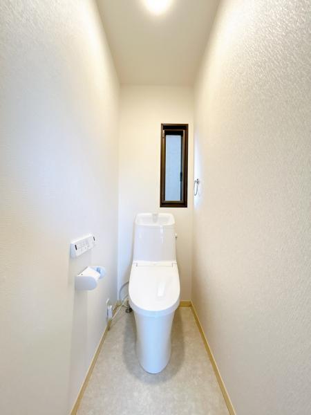 【リフォーム済】2階トイレ