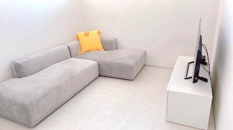 ◇6帖洋室◇
家族の成長に合わせ多目的に使えるシンプルな居室です。お子様のお部屋や、趣味のお部屋にしたり、使いやすい造りのお部屋になっています。