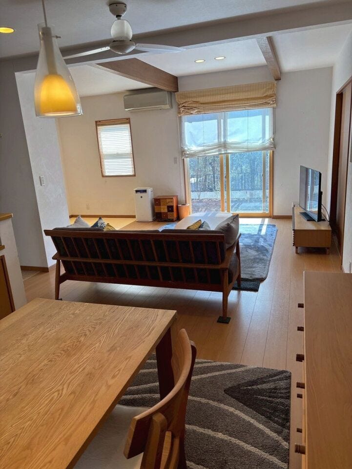 畳コーナーの間仕切りもないため開放的な空間となっています♪