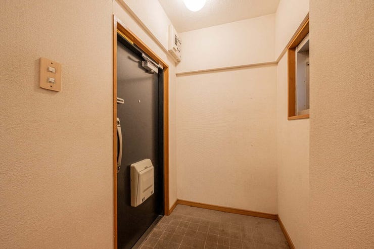 *玄関*
※リフォーム前