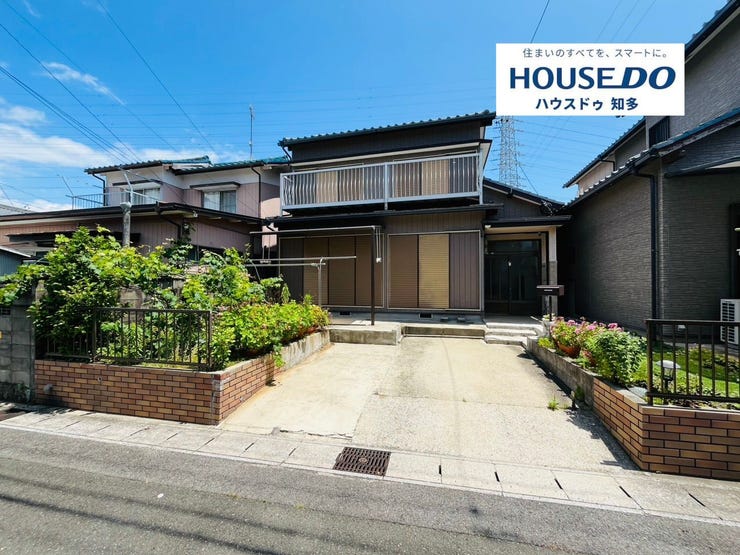 【外観】
●解体更地渡し! ●土地面積83坪越!
●整形地! ●日長駅まで徒歩約11分!
●新舞子マリンパークまで車で7分!
※別途ライフライン引き込み費用が必要な場合があります