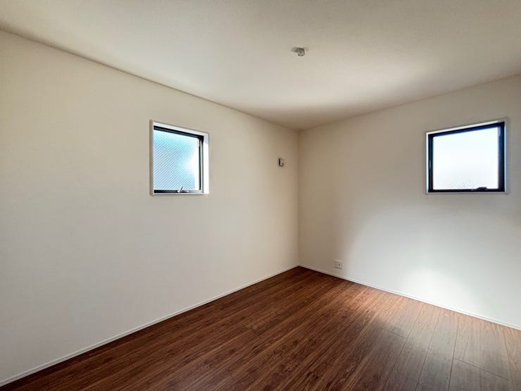 2面採光なので明るく気持ちよく過ごせますね!