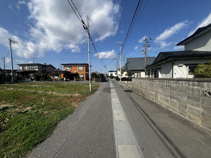 現地(2025年9月)撮影
◎建築条件無し◎
詳細は、ハウスドゥ 八戸市庁前までお気軽にお問い合わせくださいませ♪